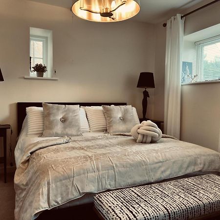 Immaculate 1-Bed Cottage In Moreton In Marsh Exterior photo