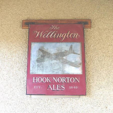 Immaculate 1-Bed Cottage In Moreton In Marsh Exterior photo